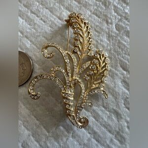 Vintage Gold Sparkle Brooch